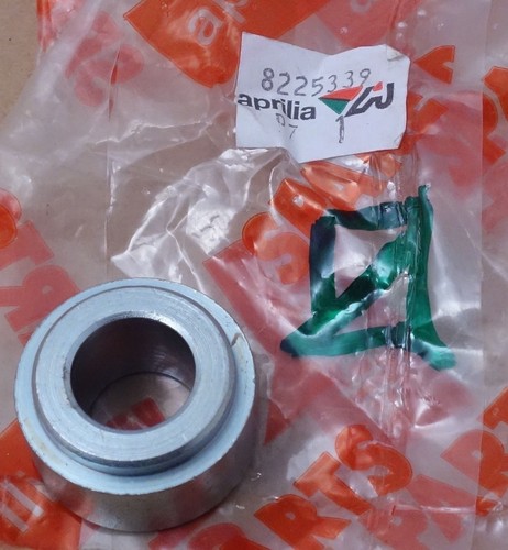 Aprilia ap8225339 spacer with - aprilia,